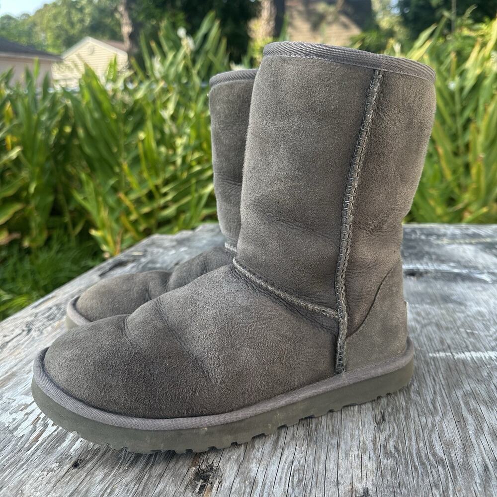 UGG Australia Classic Short II Ankle Boots Women’s 8 - Gray 900